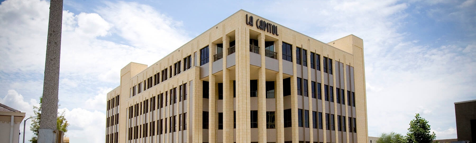 Exterior view of the Louisiana State Capitol building in Baton Rouge, showcasing its architecture.